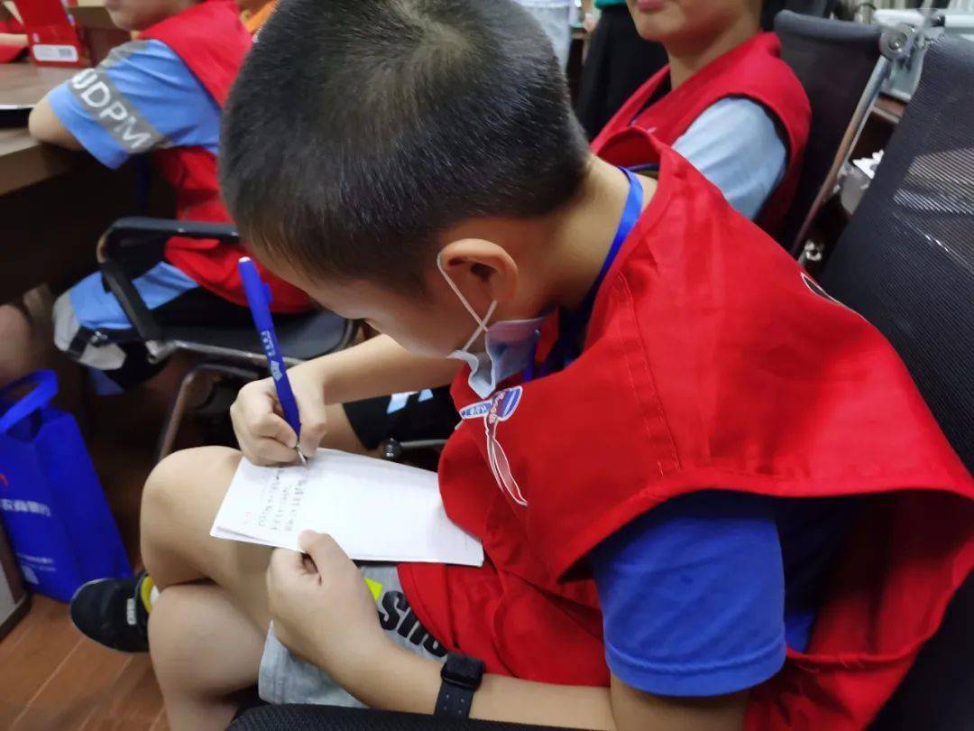 xiongmao体育:
【运动回首】小记者探秘国家海洋局海口海洋情况监测中心站(图11) xiongmao体育:
【运动回首】小记者探秘国家海洋局海口海洋情况监测中心站(图11)